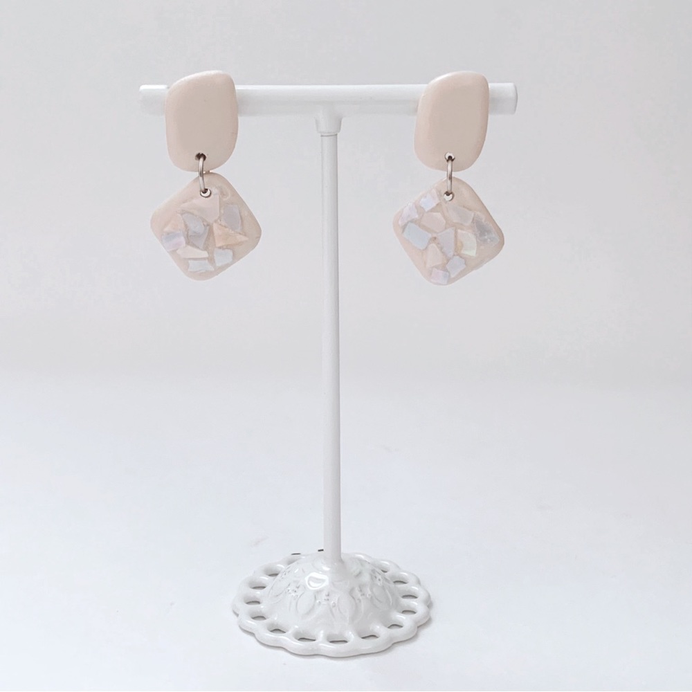 🐚Nude Pink Clay Earrings Real Shells Dangle Hypoallergenic